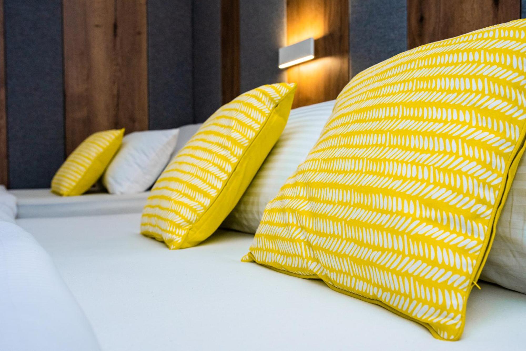 Swiss Plus Hotel Bihać Eksteriør bilde