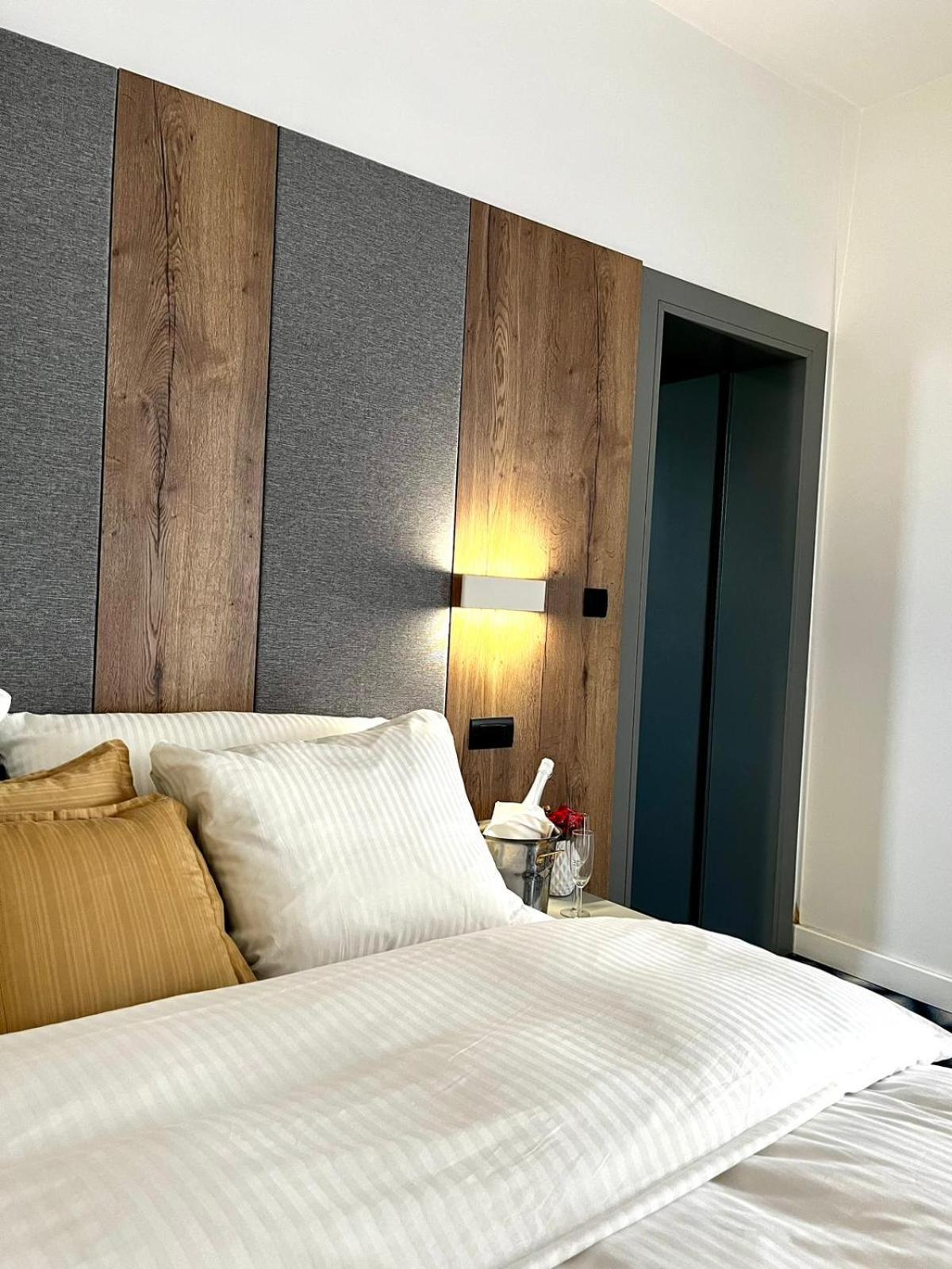 Swiss Plus Hotel Bihać Eksteriør bilde