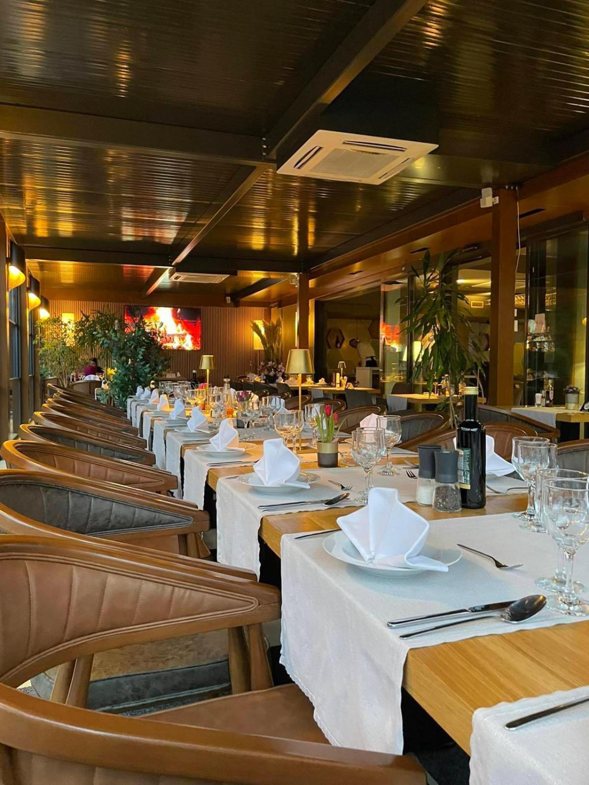 Swiss Plus Hotel Bihać Eksteriør bilde