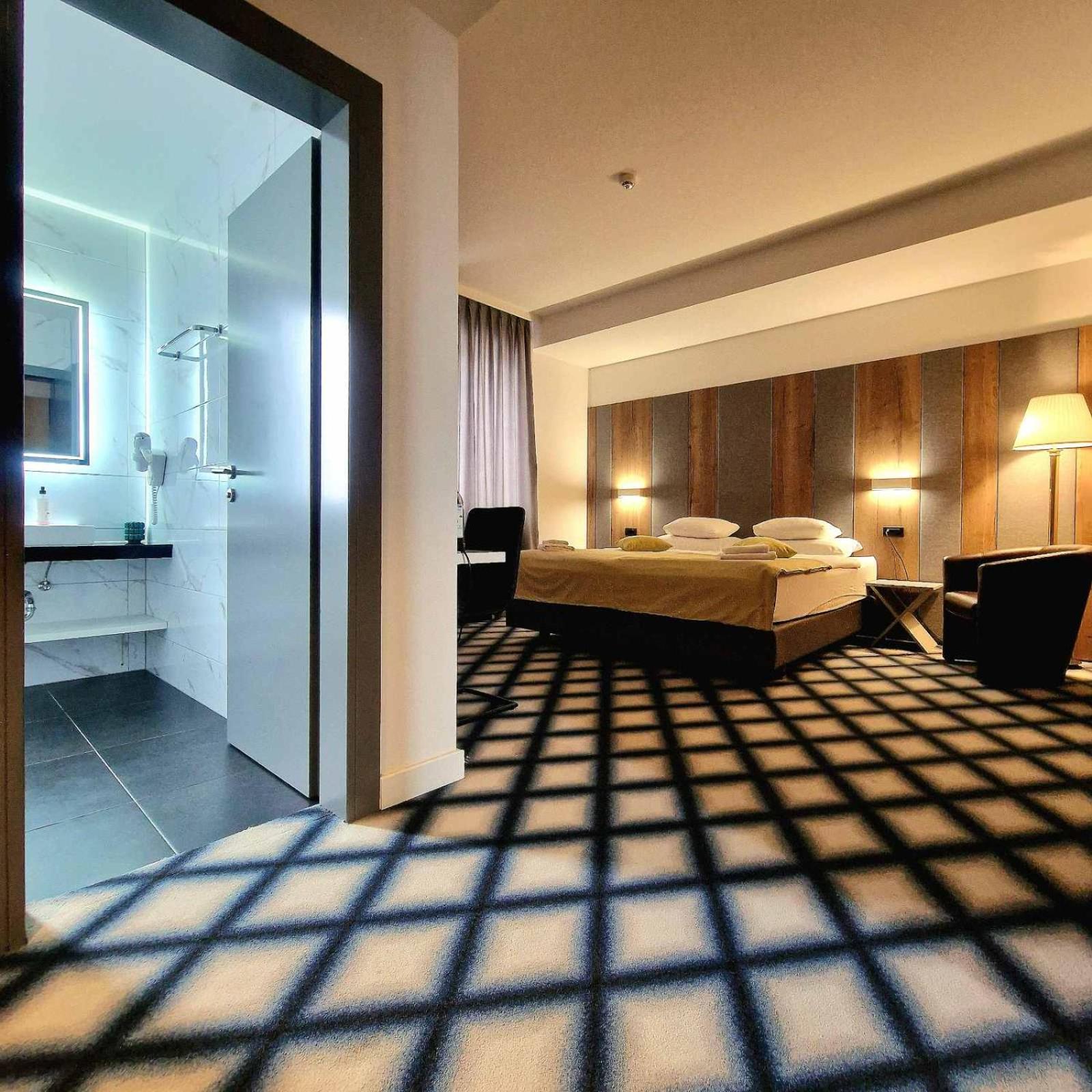Swiss Plus Hotel Bihać Eksteriør bilde