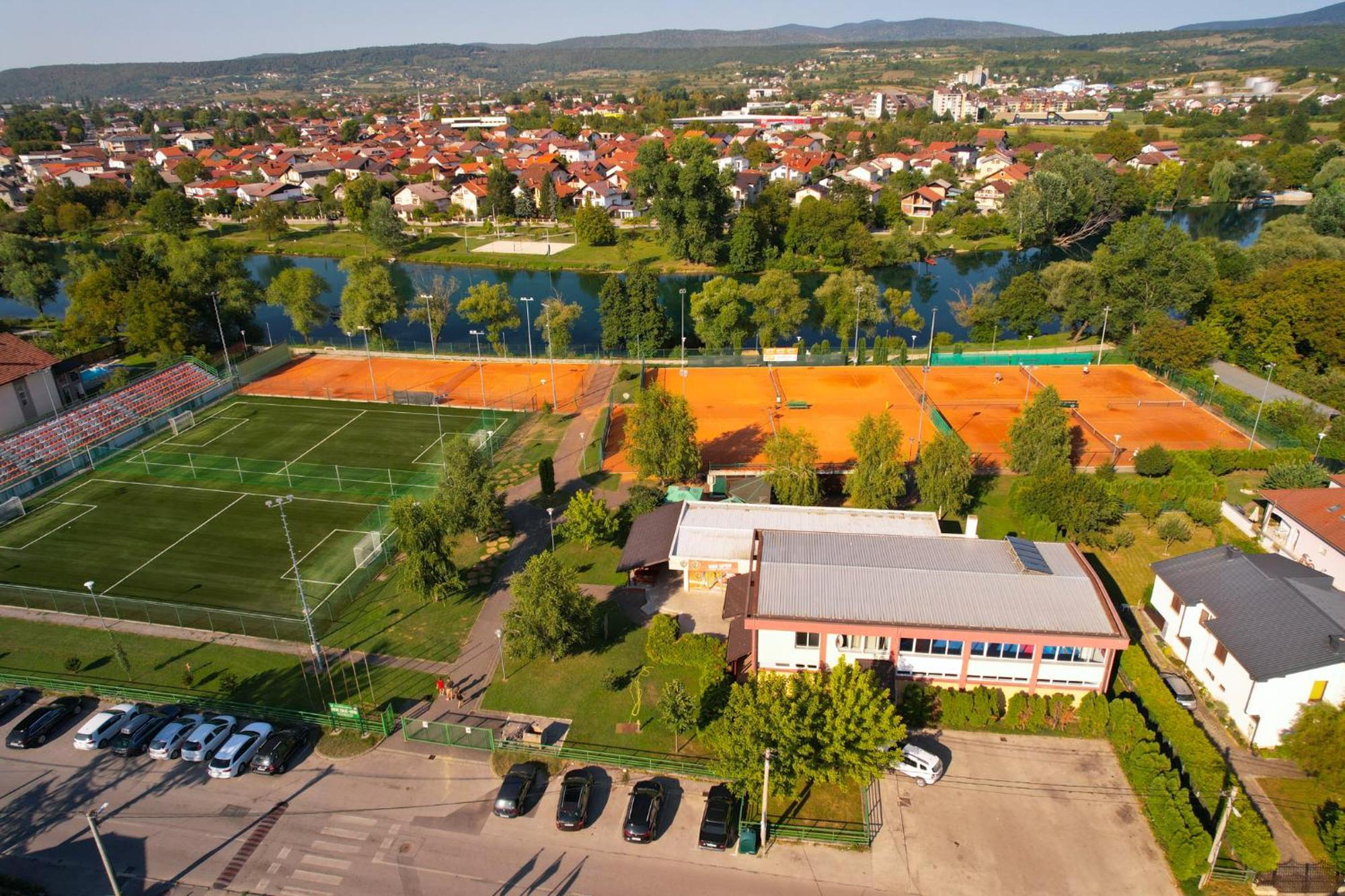 Swiss Plus Hotel Bihać Eksteriør bilde